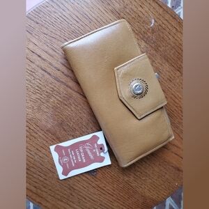 Vintage Di Lido Cowide Camel Color Leater Wallet